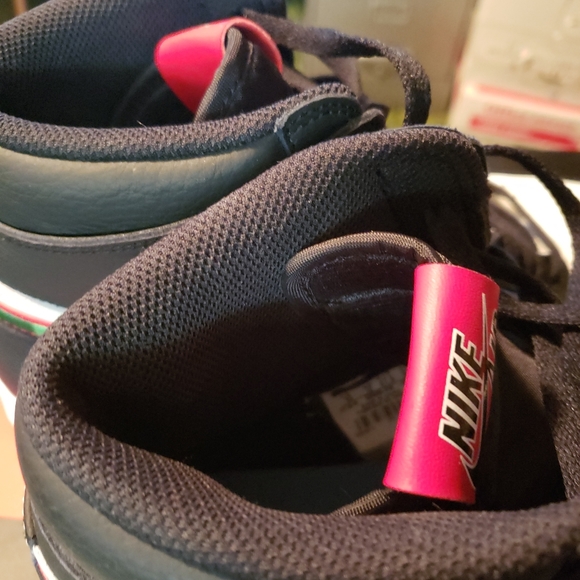 Jordan 1 A Star is Born 13 - Picture 3 of 8